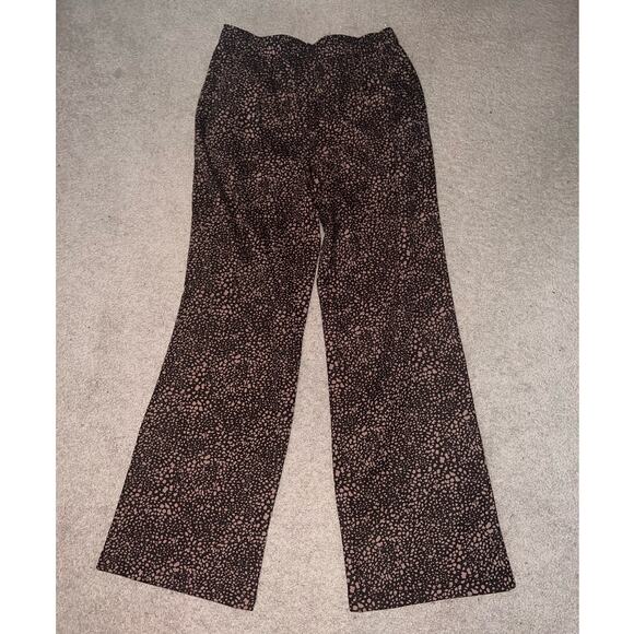 New Fabletics Cozy Fleece Wide Leg Sweatpant Cacao Spotted Animal size L - Picture 9 of 9